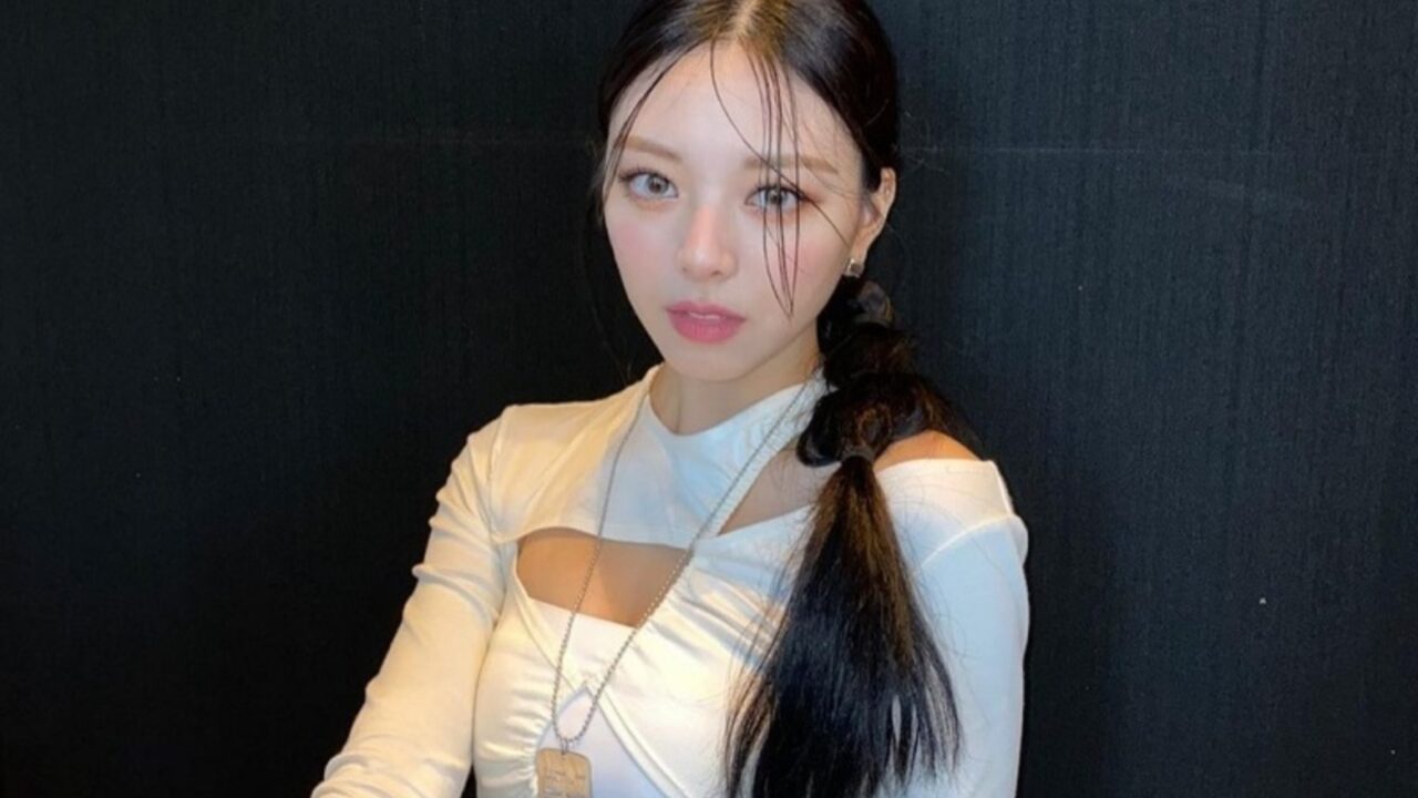 ITZY（イッジ）ユナの魅力は？年齢や経歴などプロフィールを紹介