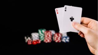 ブラックジャックのインシュランスとは？その他知っておきたい用語を解説